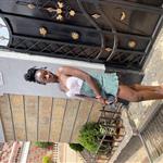 Yvonne02